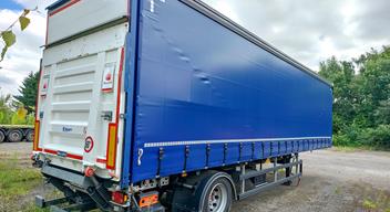 Enkelassige huifaanhangwagen met laadklep – MTM 22 ton
